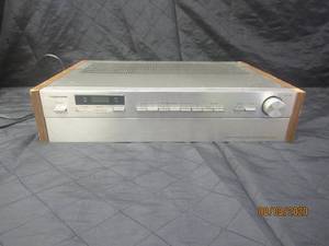 lot 53 image: TOSHIBA DIGITAL SYNTHESIZER STEREO RECEIVER MODEL SA-850&nbsp