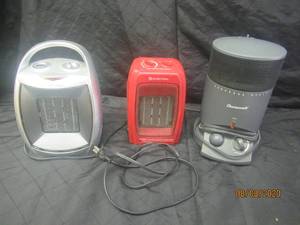 lot 55 image: &nbspTOTAL OF 3 DESK HEATERS&nbsp- DURACRAFT&nbsp- COMFORT ZONE&nbsp&nbsp- HEATWAVE&nbsp&nbsp