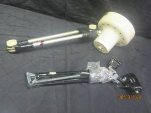lot 63 image: DUO SWING LAMPS&nbsp