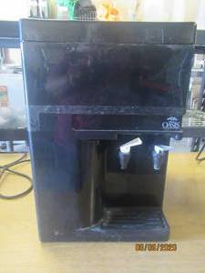 lot 102 image: OASIS WATER FOUNTAIN POU1CTKD103