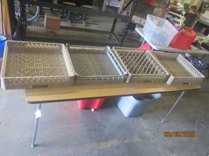 lot 111 image: TOTAL OF 4 TRAEX&nbsp VOLLRATH BEIGE FLATWARE &amp PLATE RACKS&nbsp