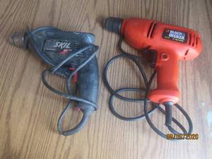 lot 113 image: DUO SKIL 12 CAPACITY VARIABLE SPEED &amp&nbsp BLACK &amp DECKER 4.5 A&nbsp 0-1350 RPM