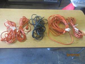 lot 116 image: TOTAL OF 5 HEAVY DUTY EXTENSION CORDS&nbsp