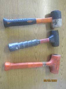 lot 120 image: TOTAL OF 3 RUBBER&nbsp MALLETS &nbsp