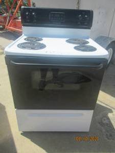 lot 163 image: FRIGIDAIRE ELECTRIC RANGE STOVE&nbsp