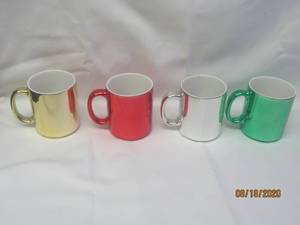 lot 213 image: TOTAL OF 4 CELEBRATE THE SEASON MUGS&nbsp&nbsp-GOLD,RED,SILVER,GREEN