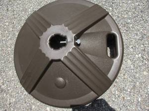 lot 23 image: NEW-FUB-1BZ, Bronze Tone Finish- Prefilled -Umbrella Base