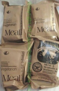 lot 83 image: Military MRE (Meals Ready to Eat) complete meal packs, 4 total