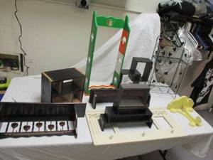 lot 72 image: Lot Of 9-Mixed Sizes And Styles Of Shelfs.