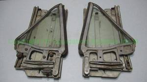 lot 86 image: Ford 1965 Mustang rear quarter windows