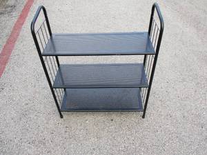 lot 62 image: 3-Shelf Metal Stand