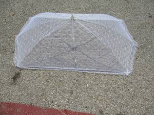 lot 117 image: NEW-Baby Newborn Foldable Mosquito Net Tent Outdoor Crib Infant Crib Mesh, Can Also Be Used For Food Cover