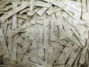 lot 123 image: Box of About 2000-3.Og Single Serve Sticks of Organic Raw Sugar, Turbinado Eco Sticks