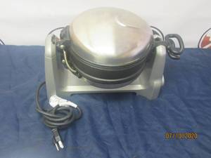 lot 29 image: KITCHEN AID PRO LINE MISSING KNOB SEE PICS&nbsp