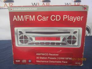 lot 39 image: DURABRAND AMFM RECIEVERCD PLAYER WITH DETACHABLE FACE DB1200