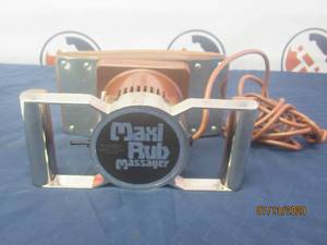 lot 40 image: MAXI RUB MASSAGER