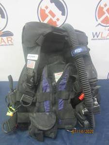 lot 75 image: ZEAGLE SCUBA JACKET&nbspSIZE XS