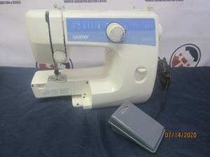 lot 77 image: BROTHER SEWING MACHINE &nbsp LS-2125&nbsp