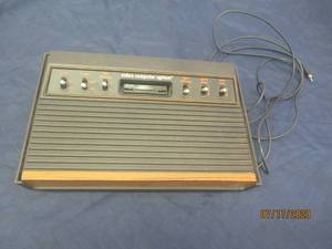 lot 117 image: VINTAGE ATARI GAME CONSOLE&nbsp
