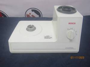 lot 136 image: BOSCH UNIVERSAL MIXER