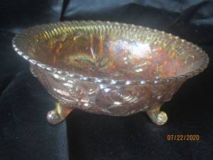 lot 262 image: VINTAGE IMPERIAL CARNIVAL GLASS MARIGOLD FOOTED&nbsp 9 BOWL&nbsp