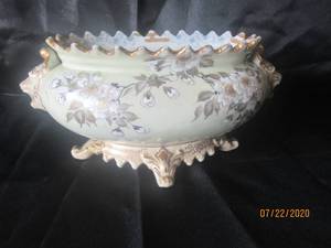 lot 266 image: PORCELAIN OVAL FOOTED PLANTER WITH FLOWERS &amp&nbsp LION HEADS&nbsp