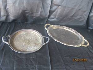 lot 270 image: DUO SILVER PLATED TRAYS WITH HANDLES 16 &amp 18&nbsp