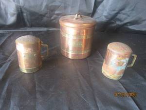 lot 282 image: 3 PC VINTAGE COPPER SET&nbsp- SUGAR&nbsp&nbsp- SALT &amp PEPPER SHAKERS&nbsp