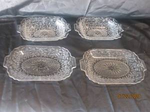 lot 290 image: 4 PC&nbsp VINTAGE&nbsp PINEAPPLE AND FLORAL INDIANA CLEAR PRESSED PATTERN GLASS PLATTERS &amp VEGETABLE SERVING BOWLS&nbsp MATCH # 289&nbsp