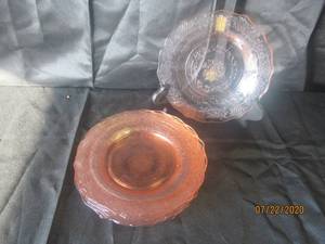 lot 292 image: TOTAL OF 8 VINTAGE 1930S FEDERAL GLASS MADRID PATTERN PINK DEPRESSION&nbsp 8 PLATES&nbsp