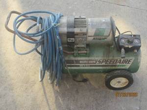 lot 299 image: SPEEDAIRE AIR COMPRESSOR OILLESS SERIES WITH 20FT HOSE MODEL 5Z032A