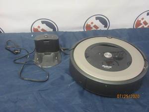 lot 18 image: IROBOT ROOMBA E6 AEROFORCE CLEANING SYSTEM WITH DOCKING STATION&nbsp