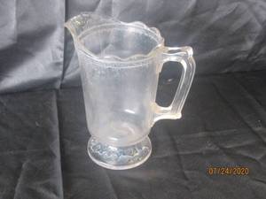 lot 303 image: VINTAGE HEAVY GLASS CLEAR PITCHER&nbsp