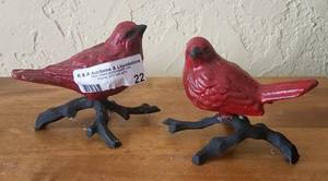 lot 22 image: CAST IRON STYLE SET OF BIRDS