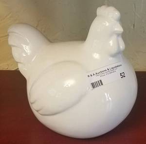 lot 52 image: CERAMIC ROOSTERHEN DECOR PIECE