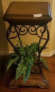 lot 60 image: LARGE ACCENT SIDE TABLE WITH METAL BASE (17.75W X 32.5H X 17.75D)