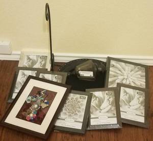 lot 81 image: LOT OF ASSORTED PICTURE FRAMES AND MORE