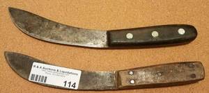 lot 114 image: 2 VINTAGE KNIVES (6 L) (BIDDING BY THE PIECE)