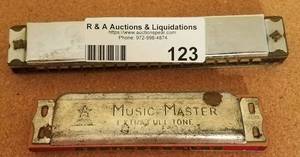 lot 123 image: LOT OF 2 VINTAGE HARMONICAS INCLUDING ONE MUSIC MASTER