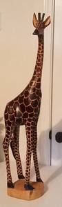 lot 188 image: LARGE SIZE GIRAFFE SCULPTURE (36.5H X 8W)
