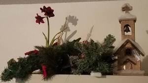 lot 192 image: LOT OF ASSORTED CHRISTMAS DECOR