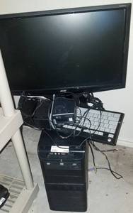 lot 206 image: COMPUTER TOWER WITH ACER MONITOR
