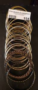 lot 154 image: LOT OF ASSORTED BANGLE BRACELETS