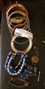 lot 160 image: LOT OF ASSORTED BRACELETS