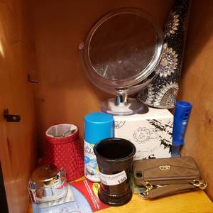 lot 150 image: LOT OF ASSORTED ITEMS