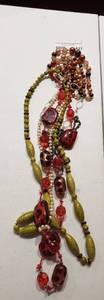 lot 427 image: LOT OF ASSORTED FASHION NECKLACES