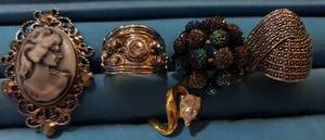 lot 436 image: LOT OF ASSORTED FASHION RINGS