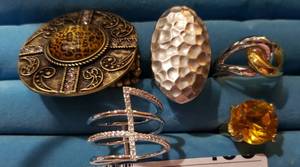 lot 438 image: LOT OF ASSORTED FASHION RINGS