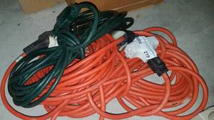 lot 219 image: LOT OF 2 ASSORTED EXTENSION CORDS.