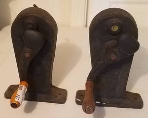 lot 221 image: 2 VINTAGE NEUMADE DYNAMIC CAST IRON HAND CRANK FILM WINDERS (BIDDING BY THE PIECE)
